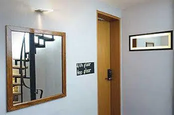 I'zaz Lofts